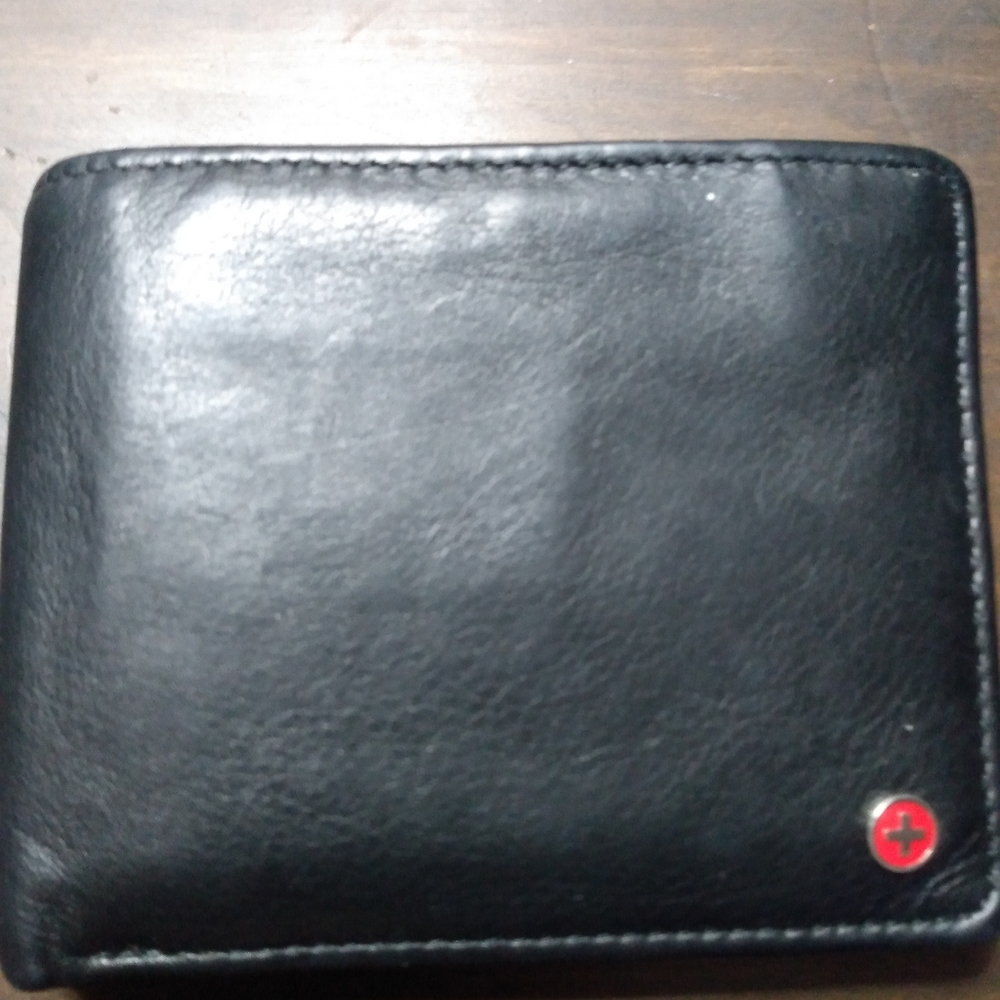 Swiss RFID wallet
